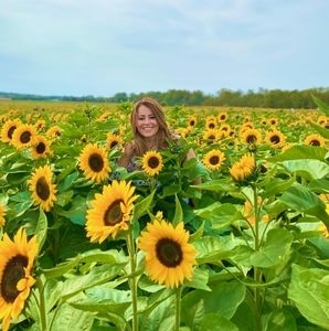 Meet your Posher, Addie